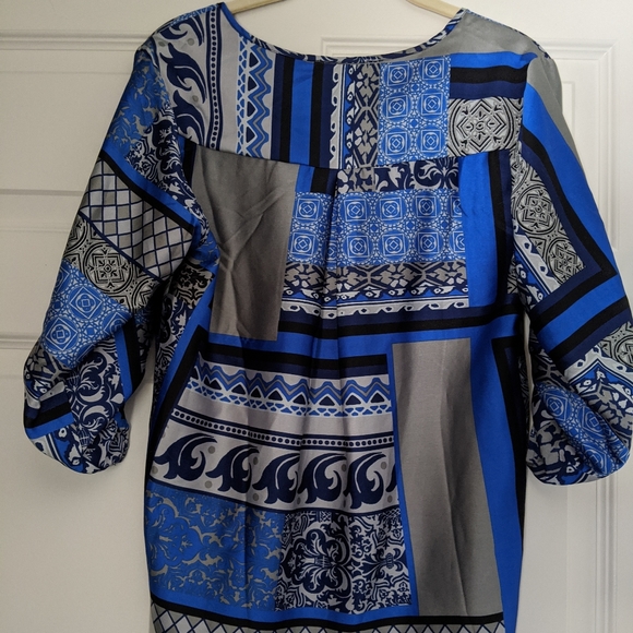 Miami (Francesca's) Blue Pattern 3/4 Sleeve Blouse - Picture 6 of 8